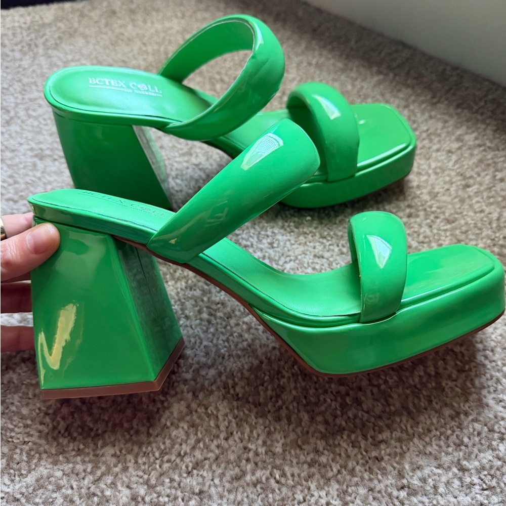 Vibrant Green Platform Sandals